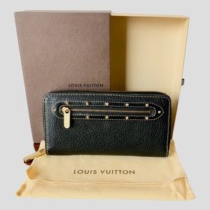✅SOLD✅ Louis Vuitton Suhali long wallet